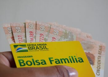 13 salario bolsa familia