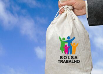 Governo - bolsa trabalho