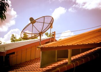 satellite dish 4400000 1280