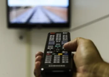 Kit Antena Digital garante acesso à TV digital de qualidade para milhares de brasileiros. Imagem: Agência Brasil