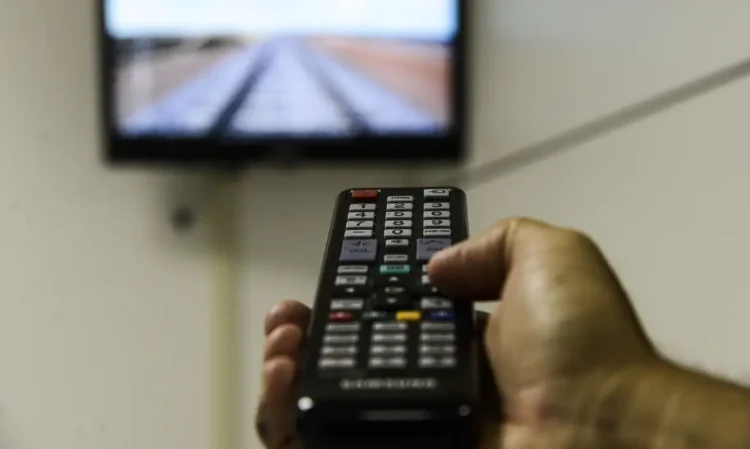 Kit Antena Digital garante acesso à TV digital de qualidade para milhares de brasileiros. Imagem: Agência Brasil