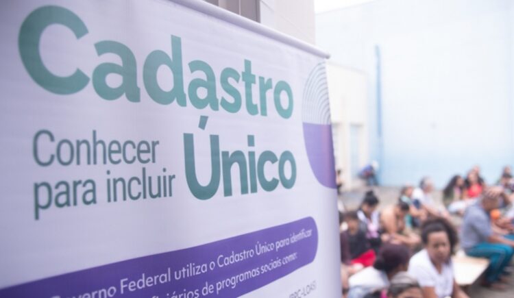 Para ter direito ao benefício, é necessário estar inscrito no CadÚnico.