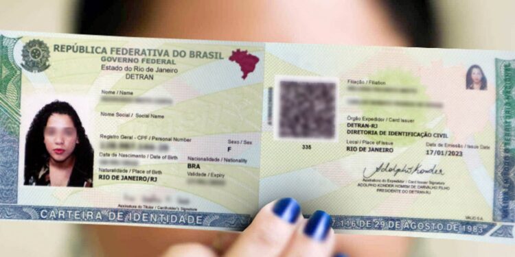 Material resistente garante durabilidade e longevidade do documento. Imagem: Agência Brasil