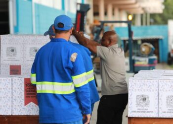 Mais de 10 mil cestas de Natal já foram entregues. Imagem: Claudio Vieira/PMSJC