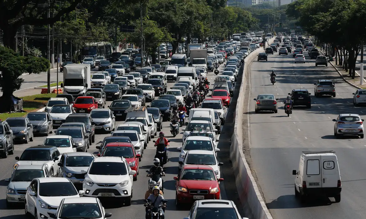 Organize seu ano com os feriados e pontos facultativos de 2025 para um descanso planejado. Imagem: Agência Brasil