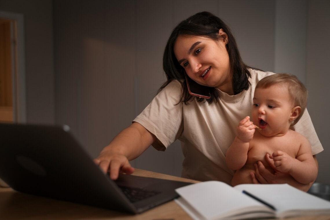 Como funciona o Auxílio-Creche no trabalho remoto