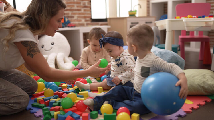 Quem tem direito ao auxílio-creche