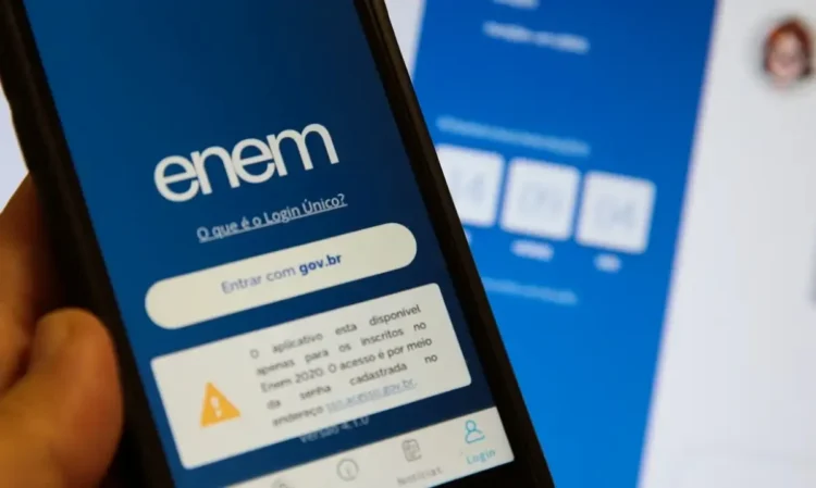 Tela do aplicativo Enem com informações sobre o Login Único e aviso sobre isenção da taxa de inscrição para o Enem 2025.