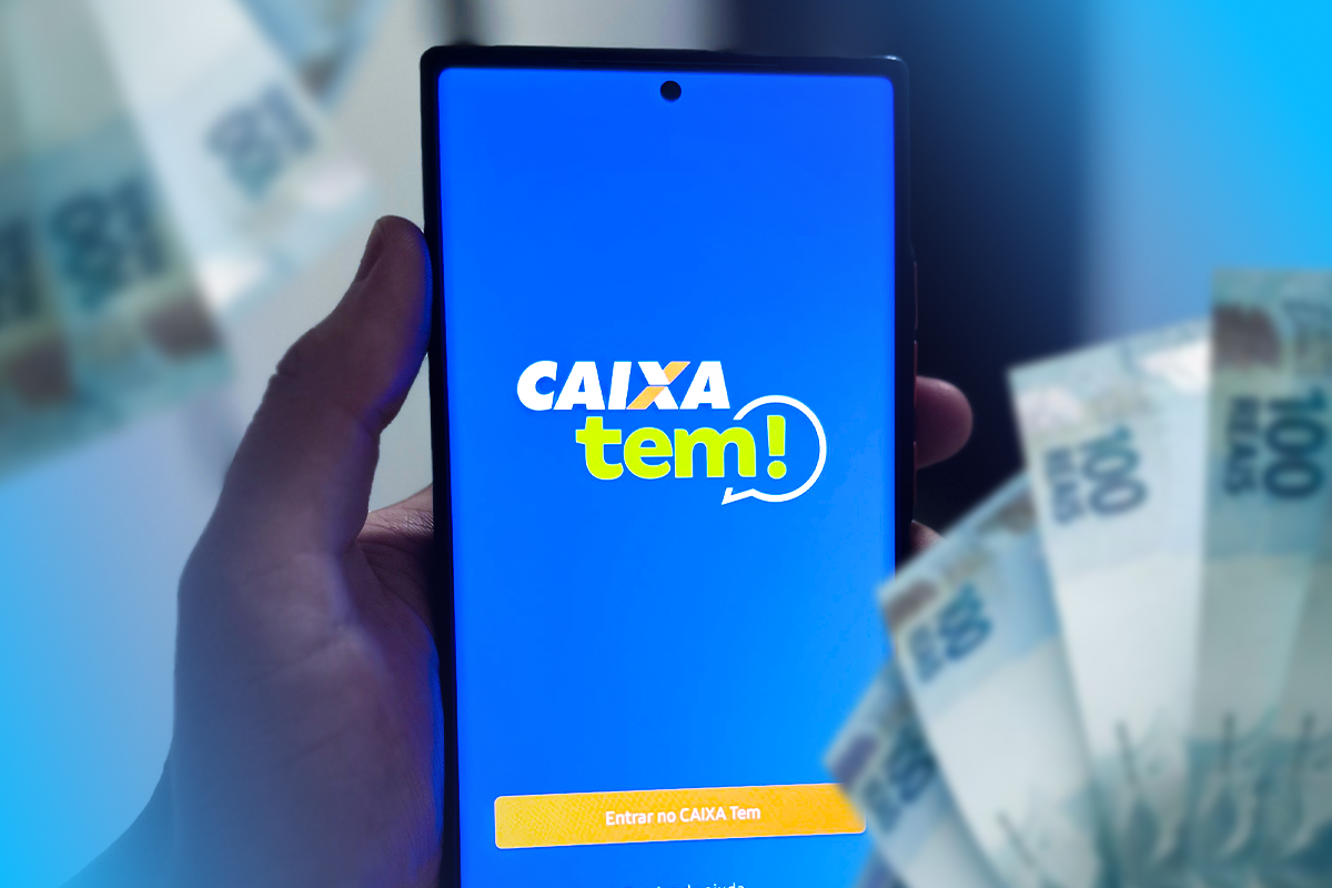 Pessoa segurando smartphone com a tela do aplicativo Caixa Tem aberta, com cédulas de dinheiro desfocadas ao fundo.