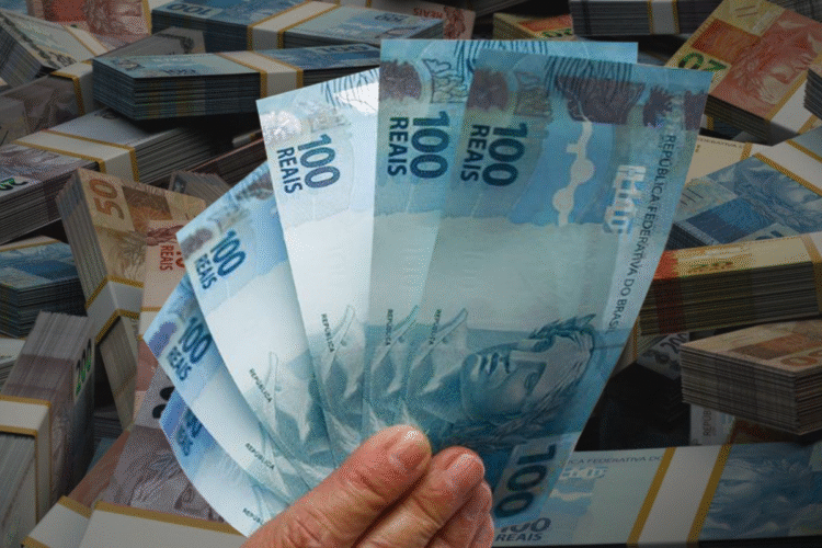 Imagem ilustrando o benefício financeiro do Abono Salarial, com destaque para notas de dinheiro.
