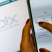 Tela de celular mostrando opções do Pix para pagar compras e ler QR Code