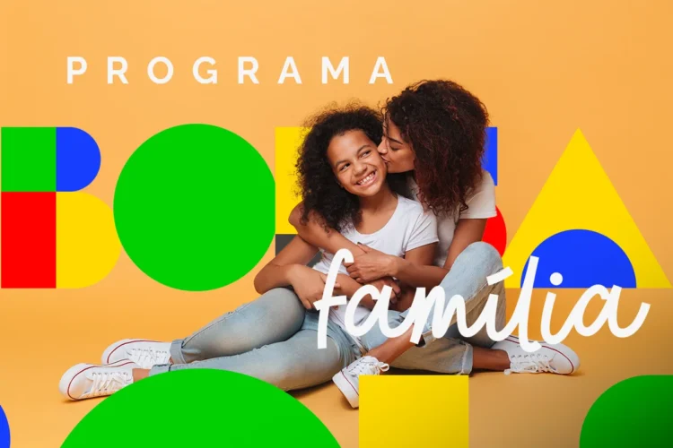 Mãe e filha sorrindo juntas com arte do Programa Bolsa Família ao fundo