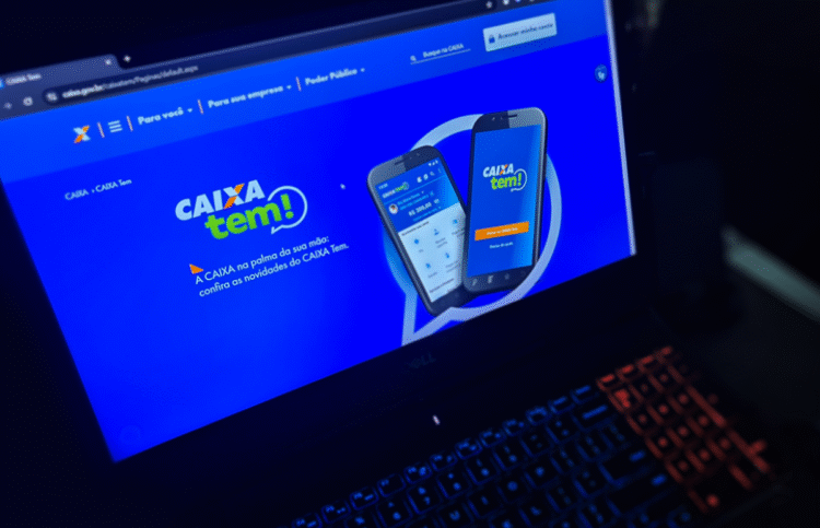 Tela do Caixa Tem mostrando o erro de conexão e uma mensagem solicitando para acessar o app. Saiba como resolver falhas no Caixa Tem.
