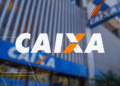 Fachada da Caixa Econômica Federal, representando opções de empréstimo com garantia de imóvel.