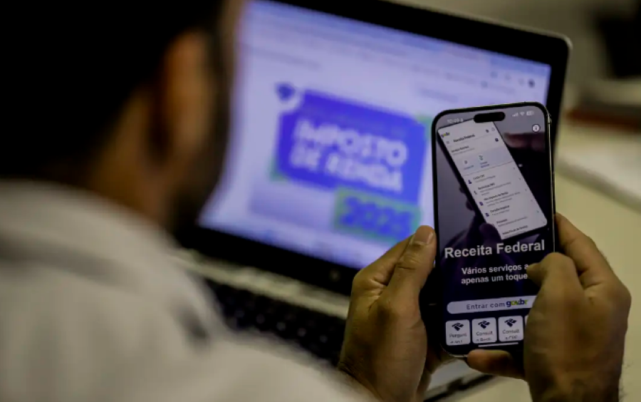 Receita Federal exibe o terceiro lote de restituição do Imposto de Renda 2025, disponível a partir de 17 de julho.