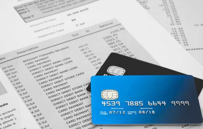 Não pagou o cartão de crédito? Veja o que pode acontecer - Cartão de crédito e extrato bancário.