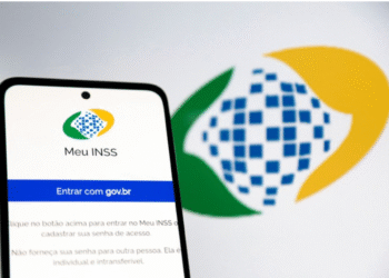 Aplicativo Meu INSS com a tela de login e o logo do INSS, abordando devolução de descontos indevidos.