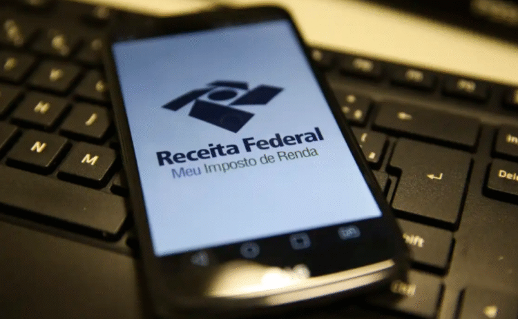 Restituição do IR 2025 com juros, explicação sobre correção