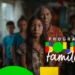 Imagem destacando o programa Bolsa Família 2025 com foco na proteção de quem assina a Carteira de Trabalho. Pessoas em foco na imagem representam famílias em situação de vulnerabilidade