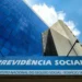 Prédio do Instituto Nacional do Seguro Social (INSS) - Sede, foco de investigações de fraudes bilionárias.