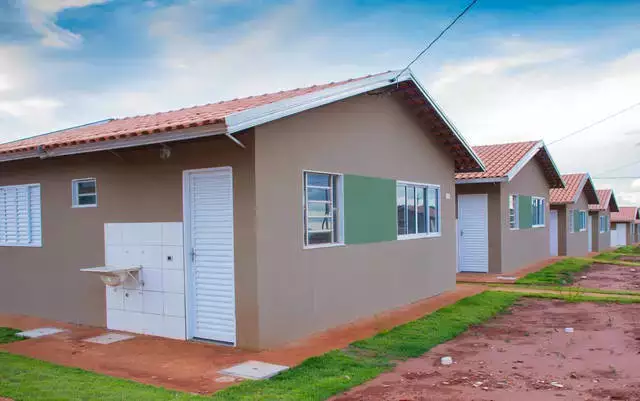 Residencial do programa Sonho de Morar em Campo Grande, com casas.