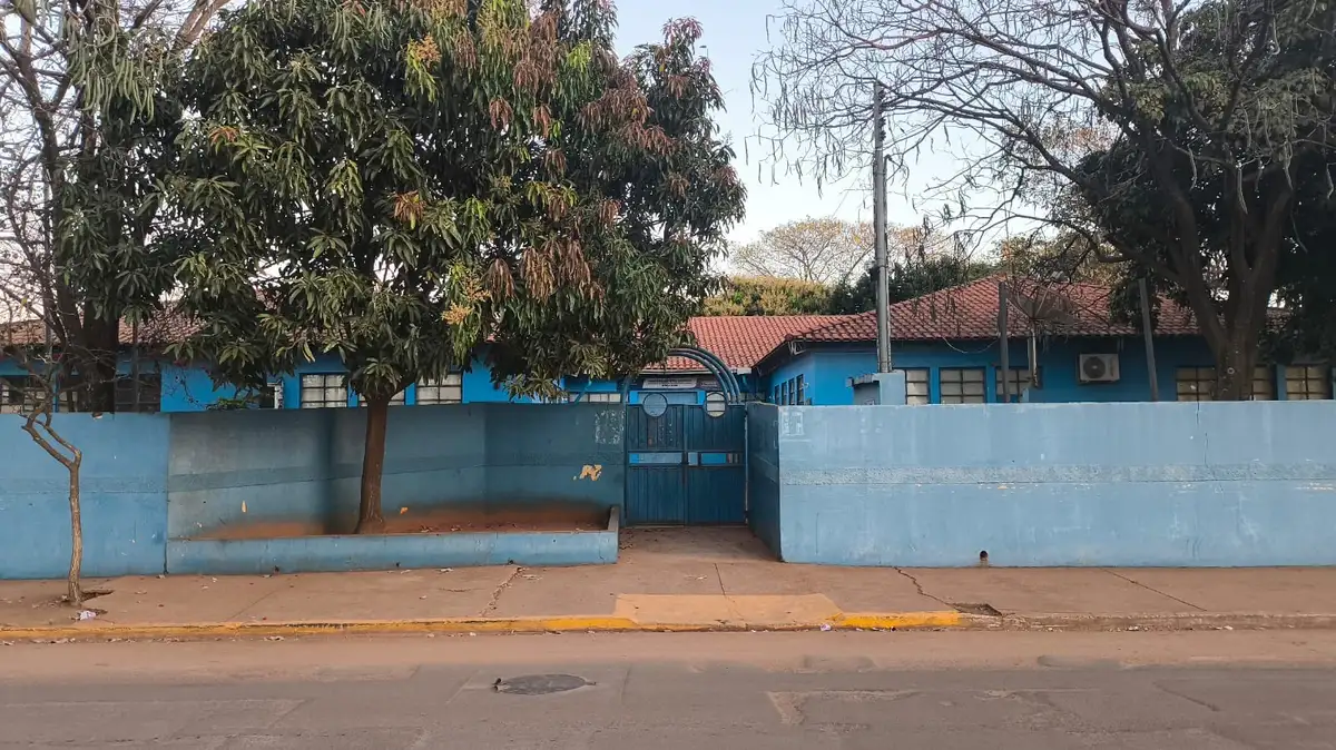 Fachada de instituição durante o período de transição do Cadastro Único