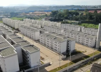 Imagem de conjuntos habitacionais do programa Minha Casa Minha Vida em Belford Roxo.