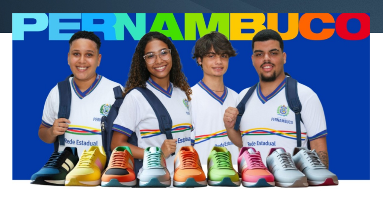 Estudantes de Pernambuco com tênis coloridos, programa de R$150 para compra de tênis escolar.