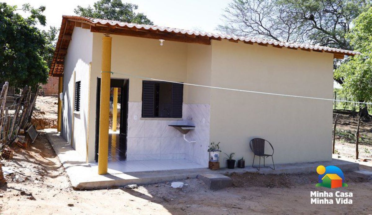 Casa construída em área rural com recursos do programa Minha Casa, Minha Vida