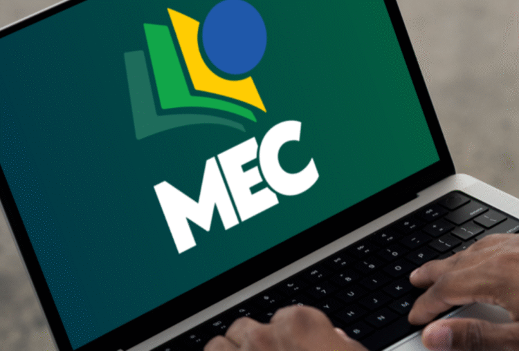 MEC anuncia regras para vagas remanescentes do FIES.