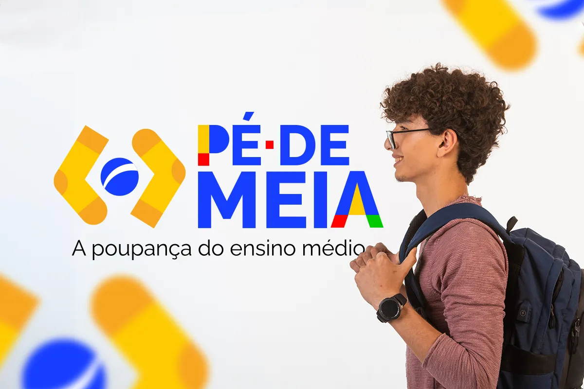 Jovem estudante com mochila, próximo ao logo do programa Pé-de-Meia, representando o acesso à 8ª parcela e a consulta ao calendário de pagamentos de 2025.