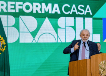 Presidente anuncia novo programa de reforma de casas do governo federal.