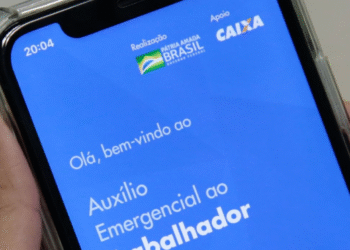 Tela inicial do aplicativo do Auxílio Emergencial exibindo mensagem de boas-vindas.