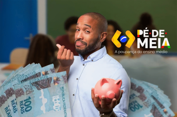 Homem segurando cofrinho e dinheiro com logo do Pé-de-Meia ao fundo