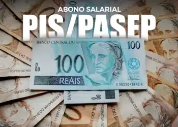 PIS/Pasep: O que muda no abono salarial e por que milhões podem ficar de fora 5 Abono Salarial PIS/PASEP (Notas de R$ 100 ao fundo, representando o pagamento do benefício)