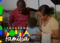Confira calendário de pagamentos do Bolsa Família de fevereiro 14 Família sorrindo junta enquanto pintam, imagem do Programa Bolsa Família 2026.